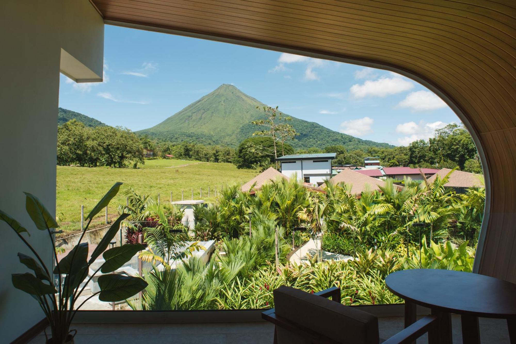 Fortuna Retreat La Fortuna Bagian luar foto